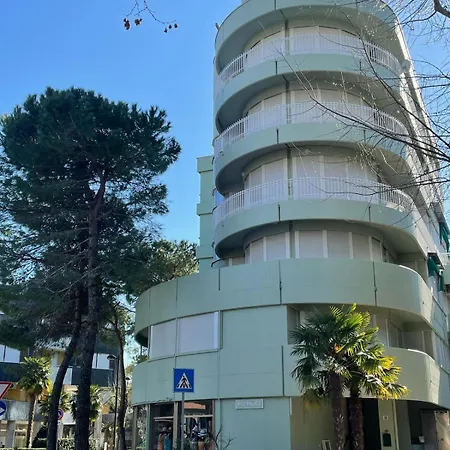 Claudia & Residence Vistamare Daire Grado