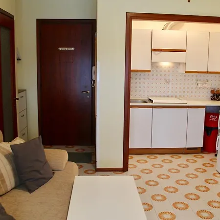 Claudia & Residence Vistamare Daire