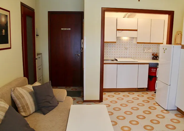 Claudia & Vistamare Apartment